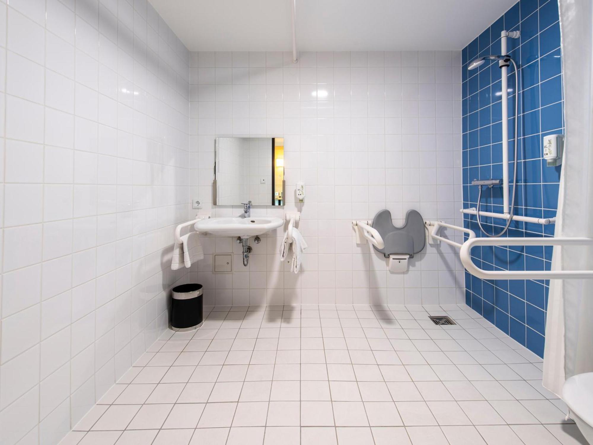 B&B Hotel Landshut Esterno foto